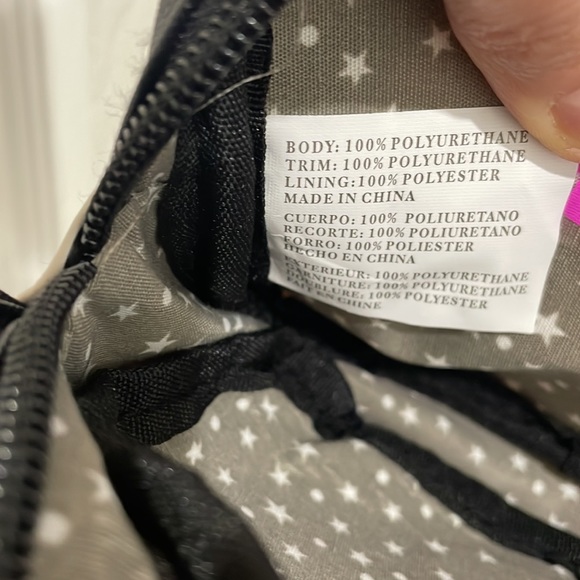 Kitty cat Betsy Johnson pink and black purse - Picture 7 of 9